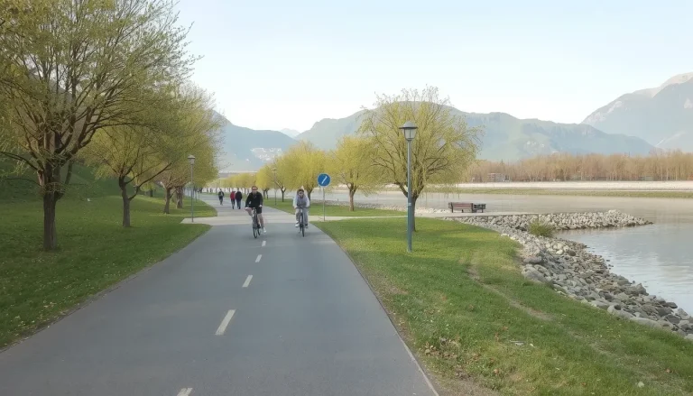 Voie sur berge Grenoble : piétonnisation estivale, circulation et itinéraires vélo le long de l&rsquo;Isère